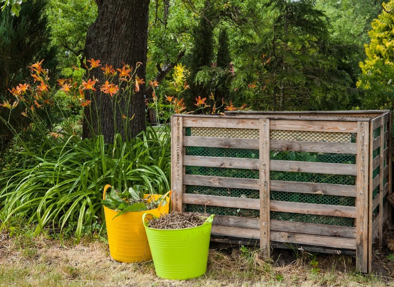 Przydomowy kompostownik ma wiele zalet