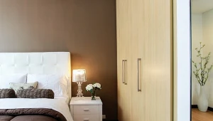 Łóżko tapicerowane do sypialni - dla klasycznych i nowoczesnych wnętrz