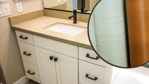 Oklejanie mebli w łazience stało się ostatnio bardzo modne.