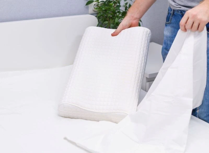 Poduszki trzeba prać znacznie częściej niż nam się wydaje