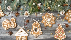 Kreatywne motywy i kolorystyka ozdób choinkowych – świąteczne inspiracje