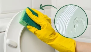 Pasta z sody i soku z cytryny nie tylko czyści czy wybiela, lecz także skutecznie odkaża.