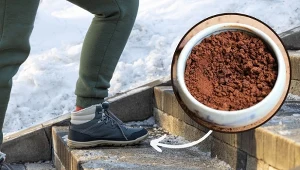 Czym posypywać schody, żeby nie były śliskie? Poznaj sprawdzone sposoby.