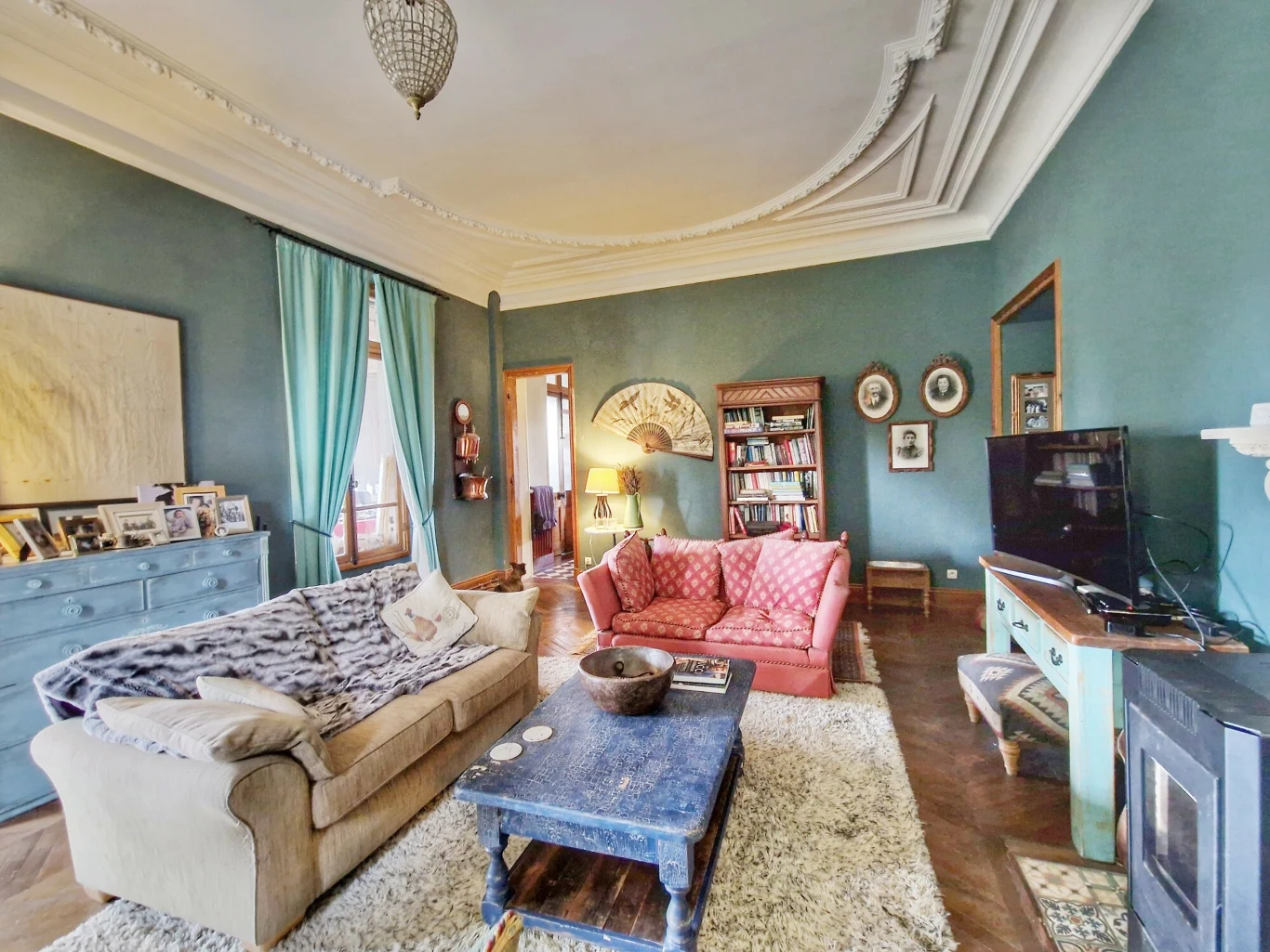 zamek na sprzedaż_salon