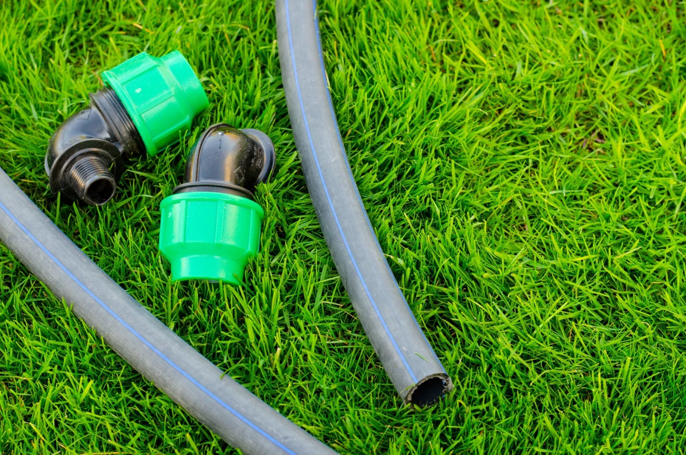 Do naprawy węża ogrodowego przydadzą się rurki CPV