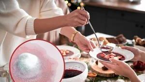 Tłuszcz, barszcz, wino czy kawa mogą pobrudzić obrus na świątecznym stole.