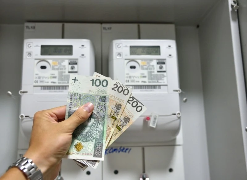 Taryfa G12 lub G12W ułatwia optymalizację wydatków związanych z użyciem energii i pomaga oszczędzać na rachunkach