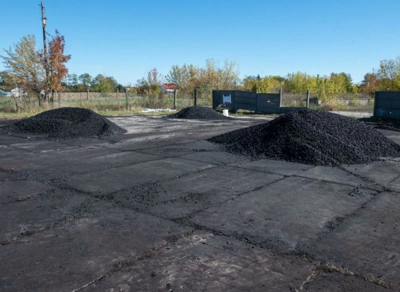 Problem z dostępnością węgla dotyka wiele gospodarstw ogrzewających domy tym surowcem