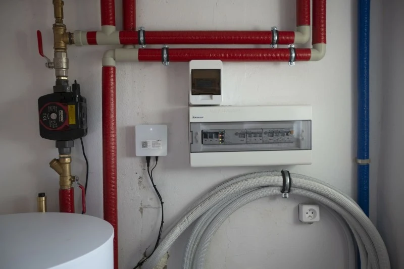 Średnie zużycie prądu przez pompę ciepła wynosi od 6000 do 12000 kWh