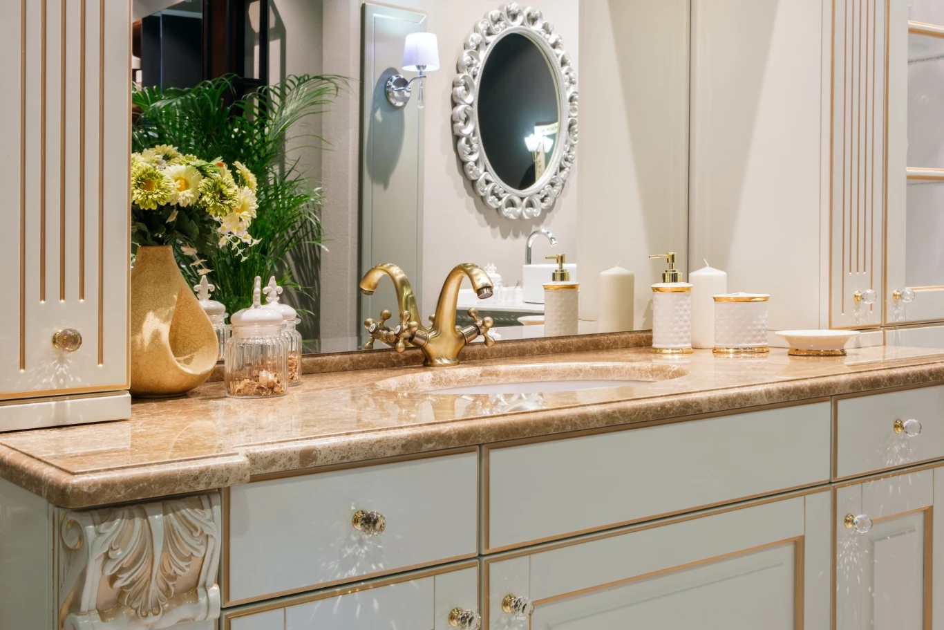 Połączenie cytryny i soli także jest rewelacyjne podczas czyszczenia mosiądzu