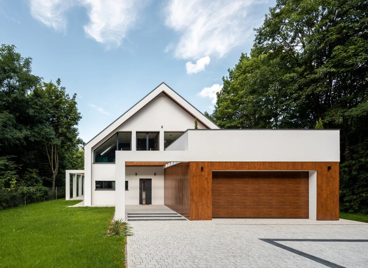 Zdobi, chroni i może przyciągać uwagę – elegancka, zadbana elewacja to największa dekoracja budynku