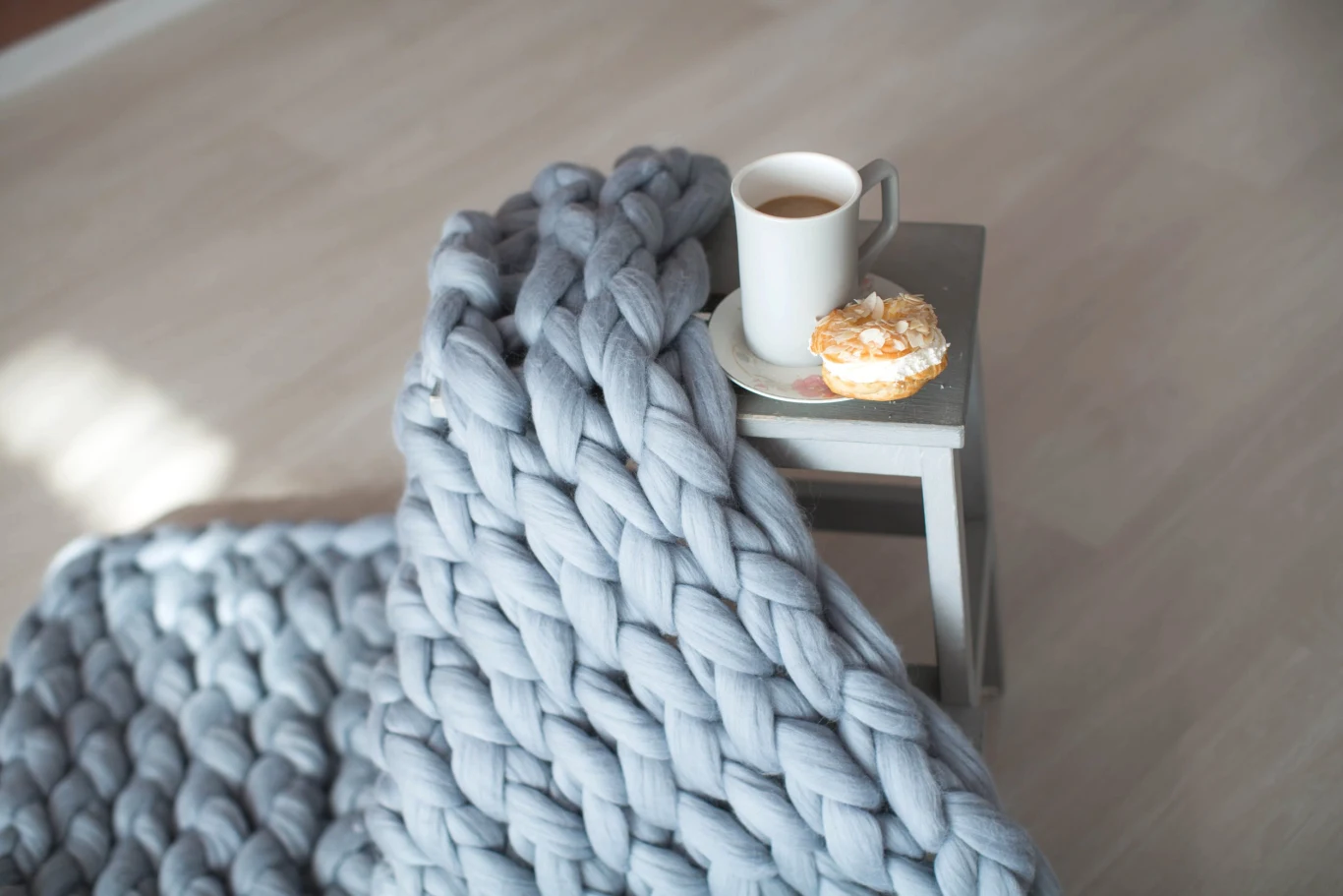 Jak czyścić koc wełniany