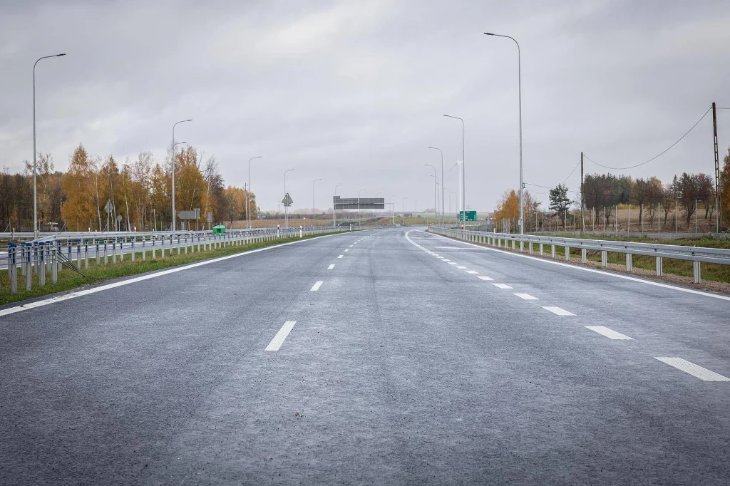 Wkrótce roku kierowcy pojadą nowymi fragmentami drogi ekspresowej S19 | Fot. Ministerstwo Infrastruktury Wkrótce roku kierowcy pojadą nowymi fragmentami drogi ekspresowej S19 | Fot. Ministerstwo Infrastruktury