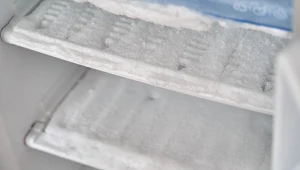 Jak rozmrozić i wyczyścić zamrażarkę