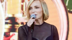 Ania Wyszkoni zapozowała w zjawiskowej kreacji. W sieci rozpętała się burza