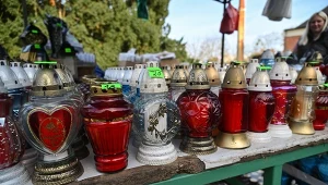 Ceny zniczy zbliżone do ubiegłorocznych. Producenci mają dziś inny problem