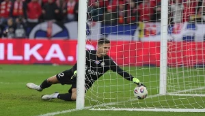 Błąd Rafała Gikiewicza zdecydował o porażce Zagłębia