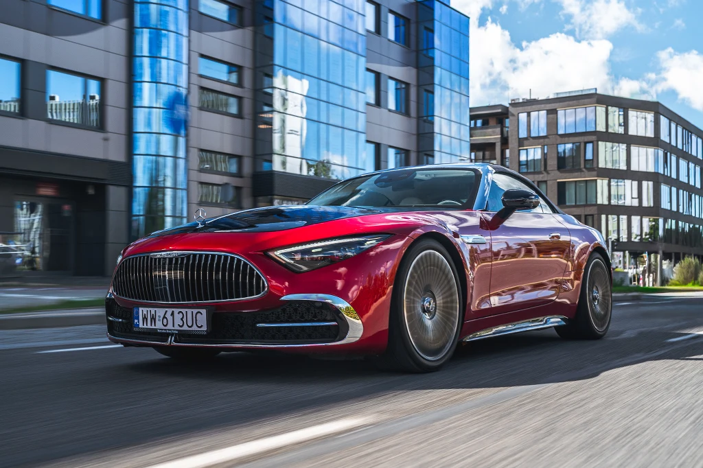 Mercedes-Maybach SL 680 Monogram Series znacząco różni się od wersji przygotowanych przez AMG