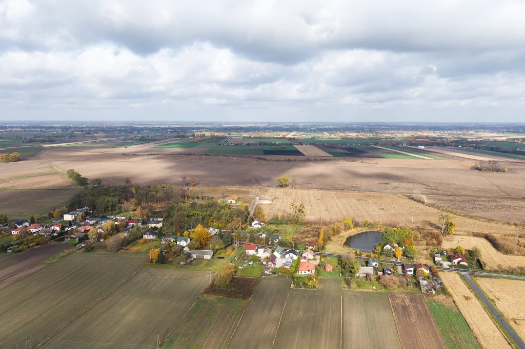 Możliwe rozmowy w sprawie działki pod linię kolejową do CPK w Zabłotni