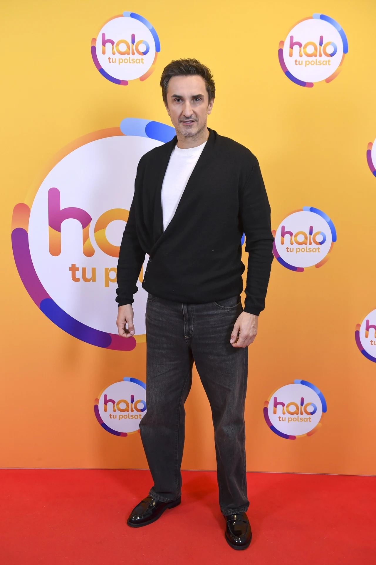 Sebastian Karpiel-Bułecka w "halo tu polsat"