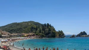 Coś atakuje turystów w kurortach. "Ból nie do wytrzymania". Co się dzieje?