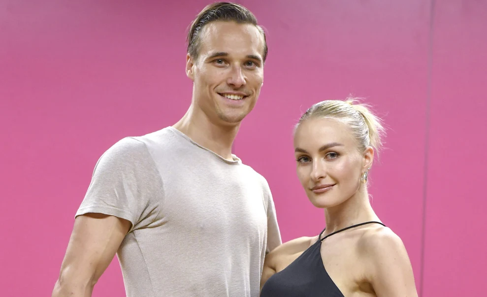 Maurycy Popiel, Sara Janicka