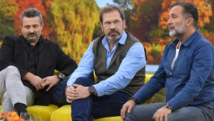 Od Hrabi do hrAbi, czyli o niemilknących echu Asinego śmiechu