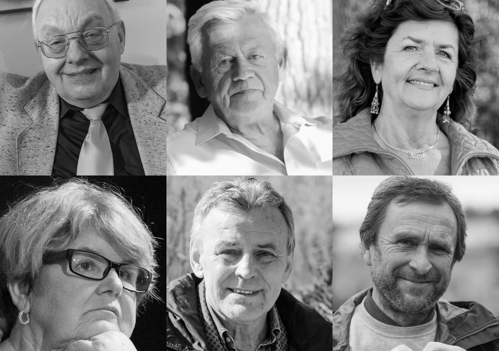 Uczestnicy "Sanatorium miłości", którzy odeszli (od lewej od góry): Cezary Mocek, Władysław Szustorowski, Janina Busk, Wiesława Judek, Krzysztof Rottbard, Piotr Hubert Langfort Sześć czarno-białych portretów starszych osób, ułożonych w dwóch rzędach po trzy osoby w każdym. Każda osoba ukazana z wyraźnym wyrazem twarzy, różnorodność ekspresji i wyglądów, tło nieodwracające uwagi od głównych postaci.