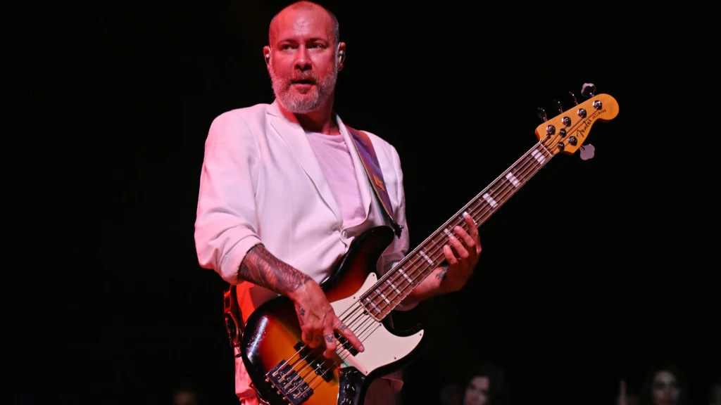 Basista Limp Bizkit, Sam Rivers Basista Limp Bizkit, Sam Rivers