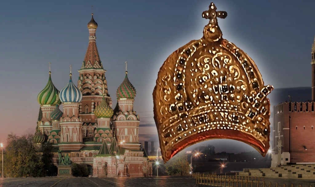 Korona moskiewska i Sobór Wasyla Błogosławionego w Moskwie. Polacy zajmowali miasto w latach 1610-1612 Korona moskiewska na tle soboru w Moskwie