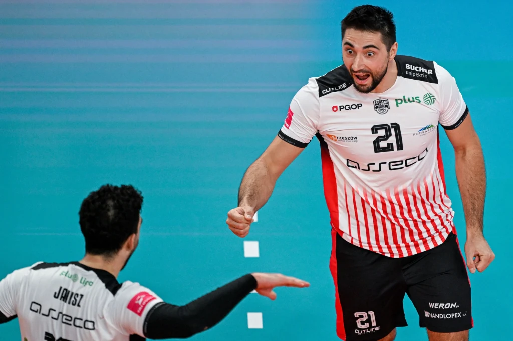 Karol Butryn jest jednym z nowych zawodników w drużynie Asseco Resovii Rzeszów Karol Butryn jest jednym z nowych zawodników w drużynie Asseco Resovii Rzeszów