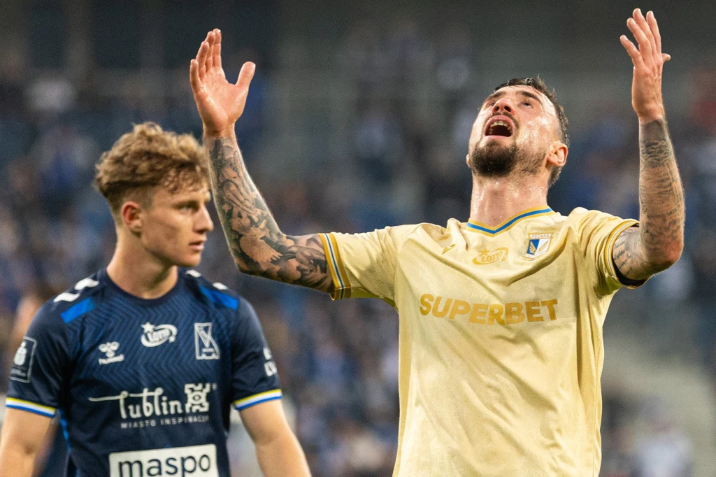 Filip Jagiełło nie mógł zrozumieć, jakim cudem Lech nie wygrał kolejnego meczu na swoim stadionie Filip Jagiełło nie mógł zrozumieć, jakim cudem Lech nie wygrał kolejnego meczu na swoim stadionie
