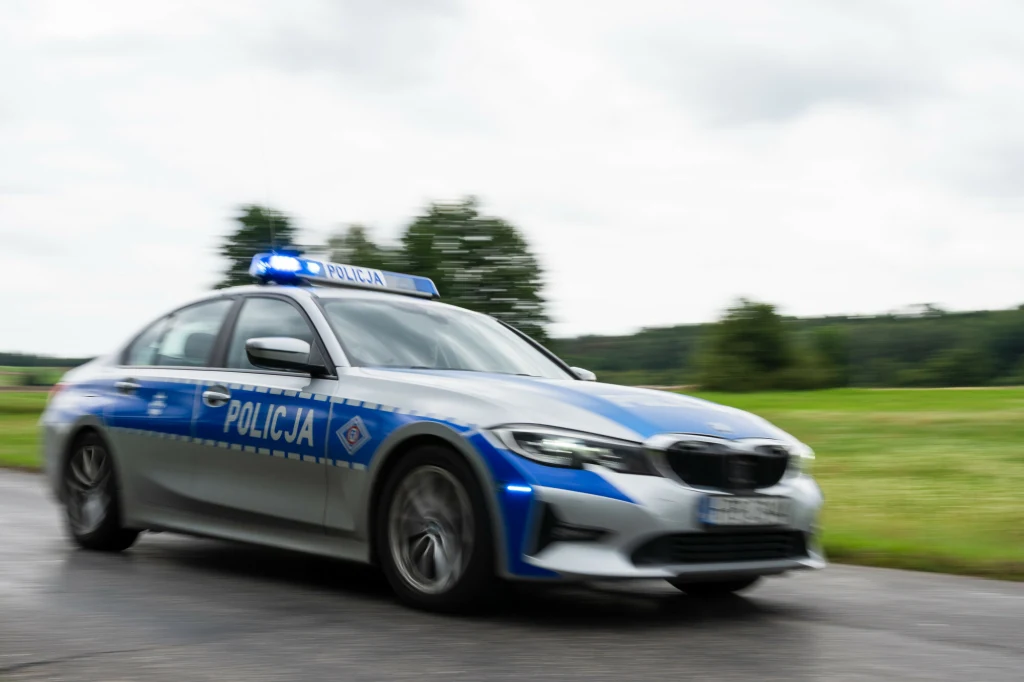 Pościg za kierowcą zakończył się groźnym wypadkiem; zdj. ilustracyjne Pościg za kierowcą zakończył się groźnym wypadkiem; zdj. ilustracyjne