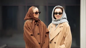 Zapomnij o zwykłej czapce. Zobacz, jak nosić najmodniejszy dodatek sezonu