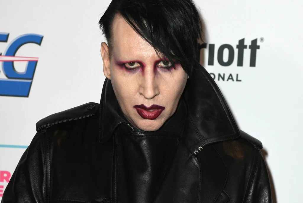 Marilyn Manson zagrał kultowy kawałek po 16 latach! Marilyn Manson zagrał kultowy kawałek po 16 latach!