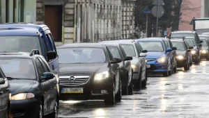 Światła mijania słabo świecą. Sam możesz sprawdzić dlaczego