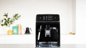 Tani ekspres do kawy automatyczny. Źródło: Przyjaciele Kawy