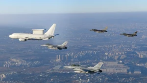 Pokaz siły przed wizytą szefa Pentagonu. Mówią o prowokacji