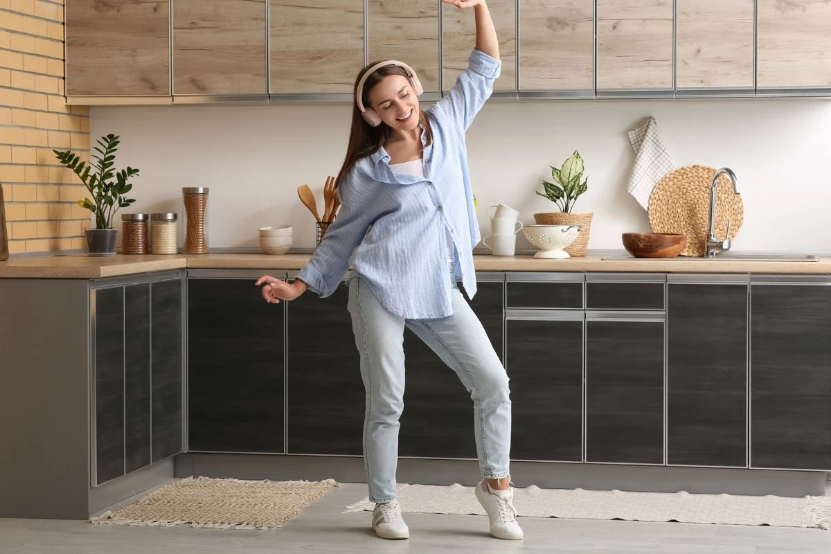 Taniec nie tylko poprawia kondycję, ale doskonale działa na mięśnie głębokie, które są rusztowaniem całego ciała