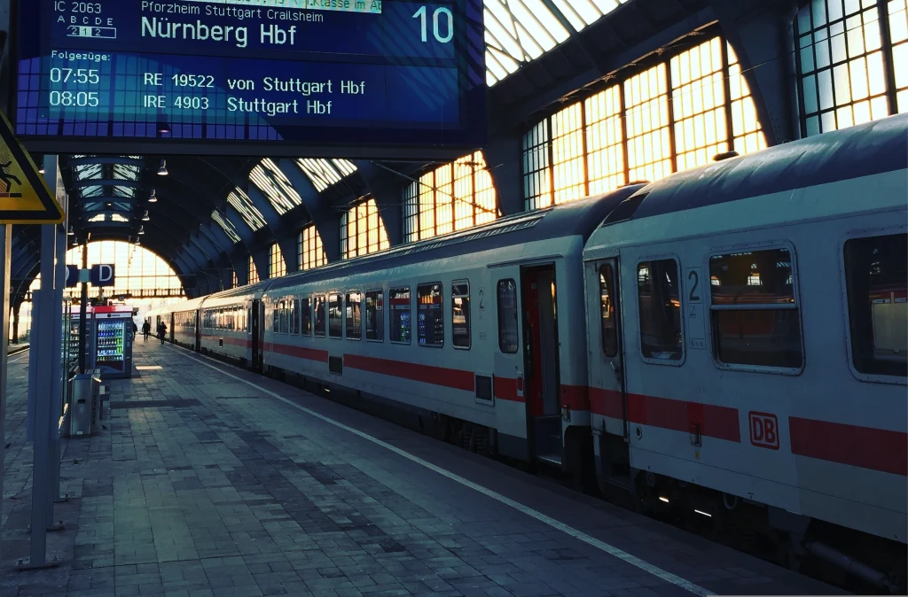 PKP Intercity kupi niemieckie wagony. Wzmocnią tabor przewoźnika. PKP Intercity kupi niemieckie wagony. Wzmocnią tabor przewoźnika.