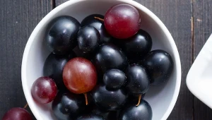 Przekąska dla seniora. Dobrze działają na tarczycę i chronią przed udarem