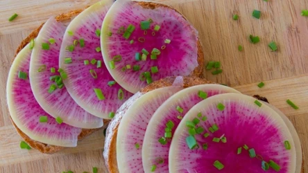 Chińska nazwa tego warzywa to „ShinRi-Mei”, co można przetłumaczyć jako "piękno w sercu"