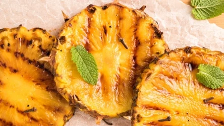 Ten owoc obfituje w cenne bromeliny, które pomogą przy dnie moczanowej.