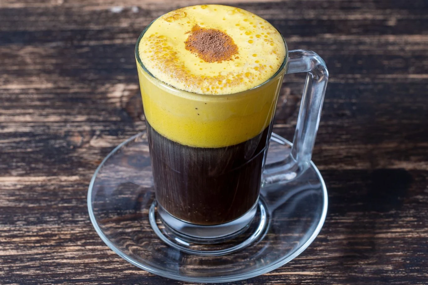 Latte z kurkumą przyspiesza metabolizm i wzmacnia odporność Latte z kurkumą przyspiesza metabolizm i wzmacnia odporność