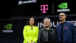 Dorothee Bär, federalna minister ds. badań naukowych, technologii i przestrzeni kosmicznej, Jensen Huang prezes NVIDII, i Tim Höttges prezes Deutsche Telekom AG podczas prezentacji nowej fabryki sztucznej inteligencji