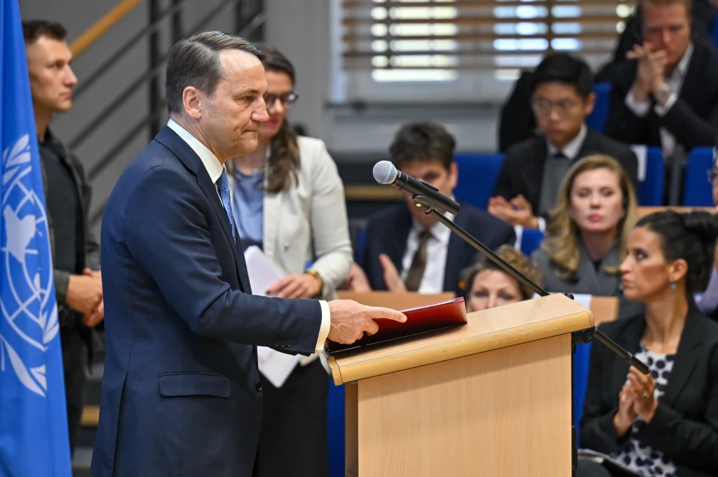 Minister spraw zagranicznych Radosław Sikorski Minister spraw zagranicznych Radosław Sikorski