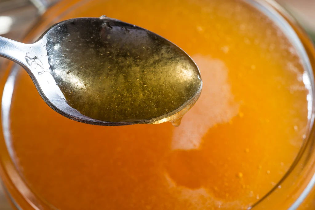 Rosół kolagenowy to prosta, tradycyjna baza, która realnie wspiera skórę i włosy Rosół kolagenowy to prosta, tradycyjna baza, która realnie wspiera skórę i włosy