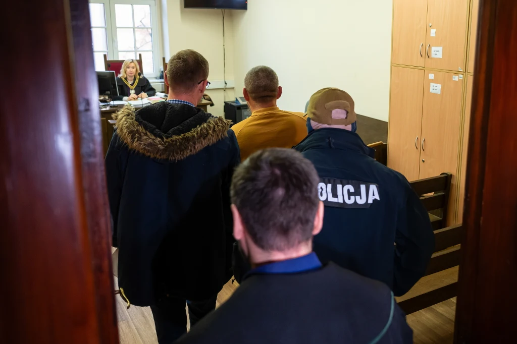 Podejrzany o usiłowanie zabójstwa czterech osób w trakcie strzelaniny Łukasz W. 