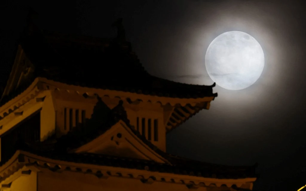 Superksiężyc w Japonii. Zdj. z miasta Marugame