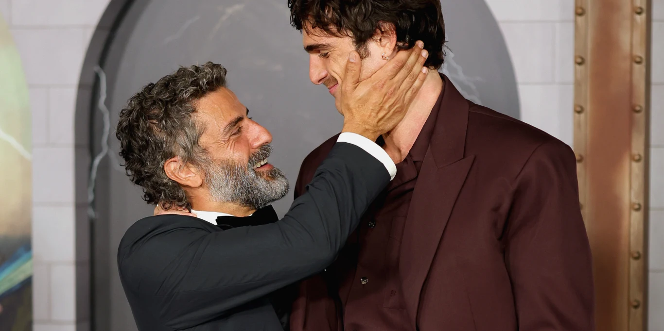 Oscar Isaac i Jacob Elordi na premierze filmu "Frankenstein" w Los Angeles Oscar Isaac i Jacob Elordi na premierze filmu "Frankenstein" w Los Angeles